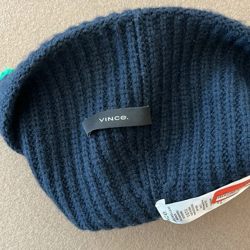 VINCE NWT Merino Wool Blend Beanie -Navy/ green - OS